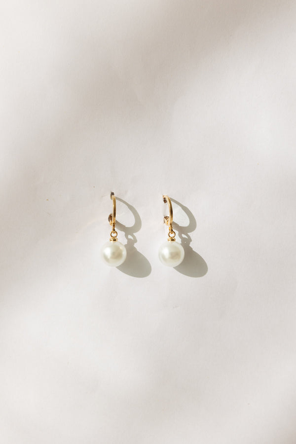 Solea Hoop Earrings with Freshwater Pearls