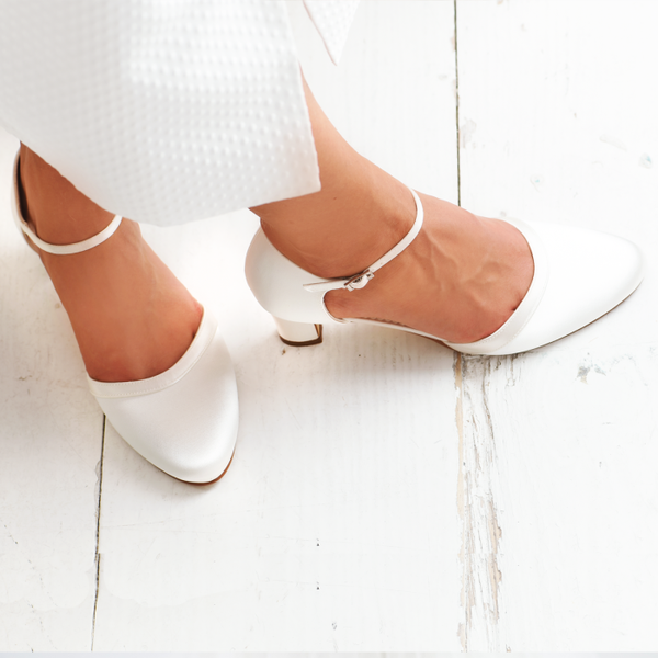 Anika Ivory Satin-Brautschuhe-Rainbow Club- ShoeStories