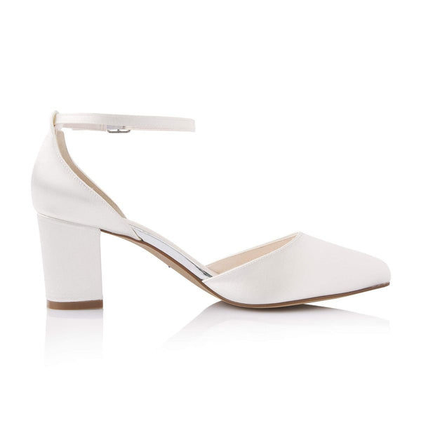 Charlot Ivory Satin- Bruidsschoenen - Rainbow Club - ShoeStories