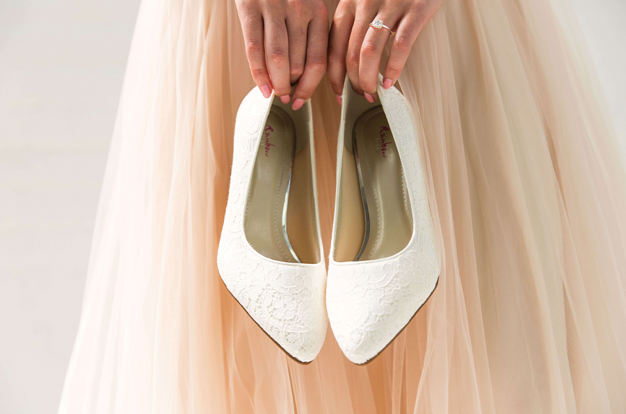 Bridal shoes lace